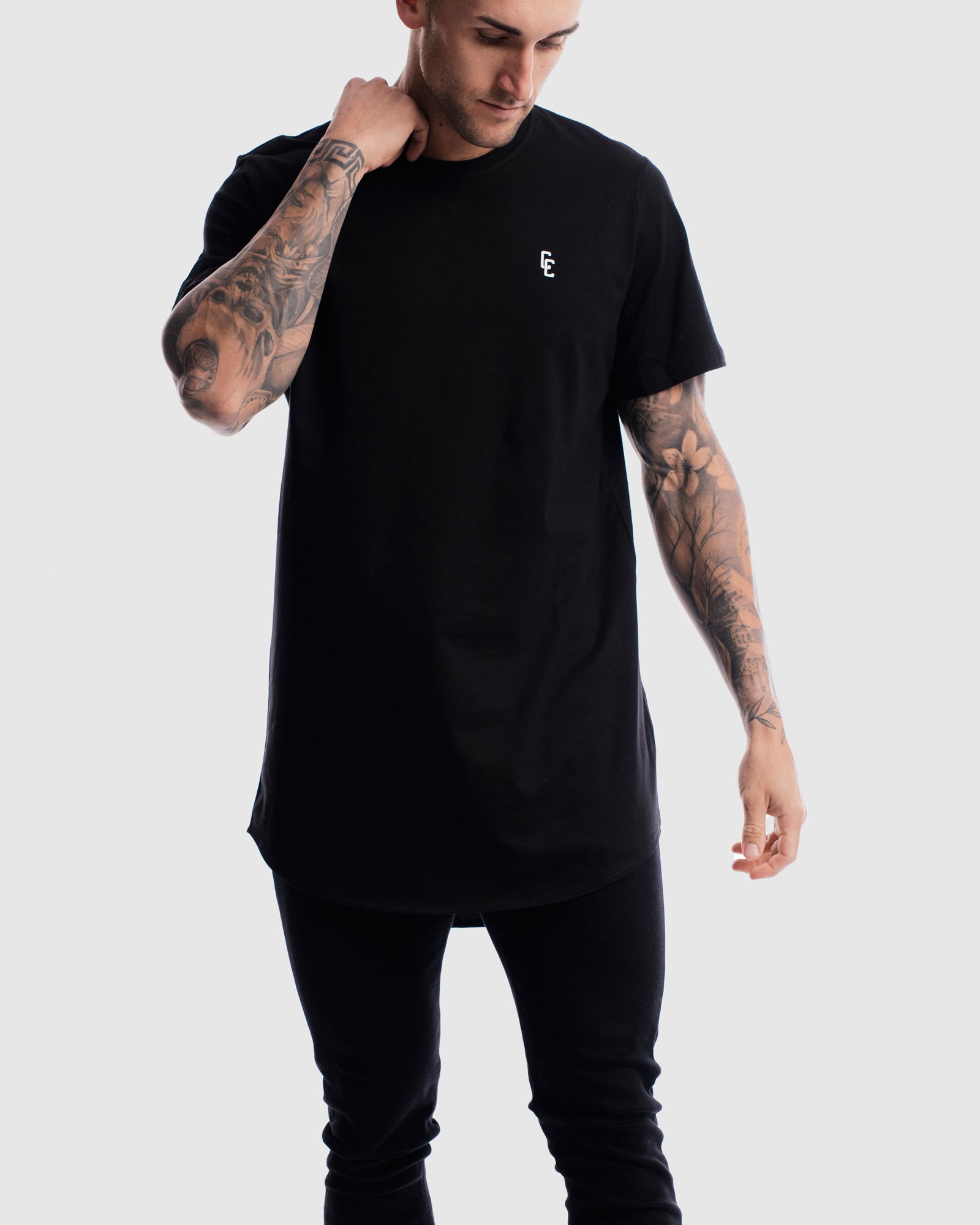 Cypher Rise Curved Hem Tee