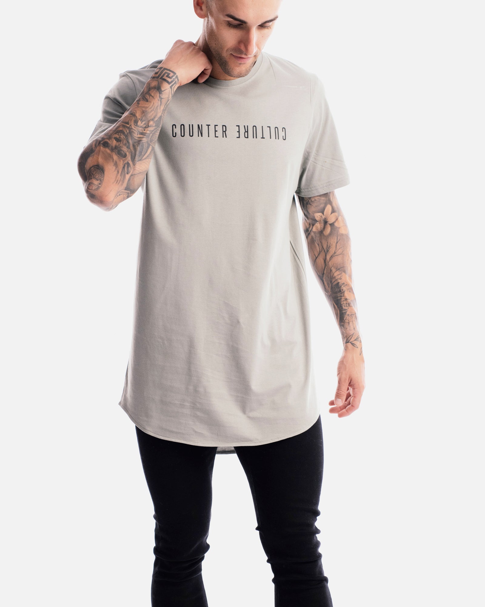 Atlas Curved Hem Tee