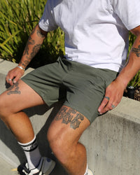 Drop Embroidery Shorts