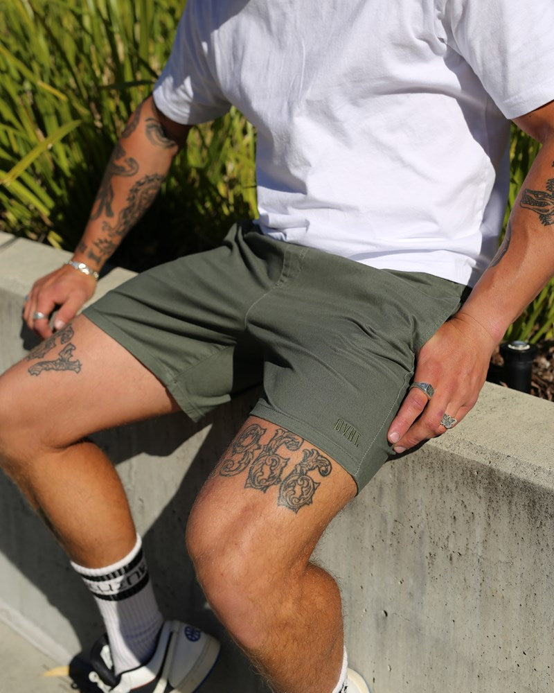 Drop Embroidery Shorts