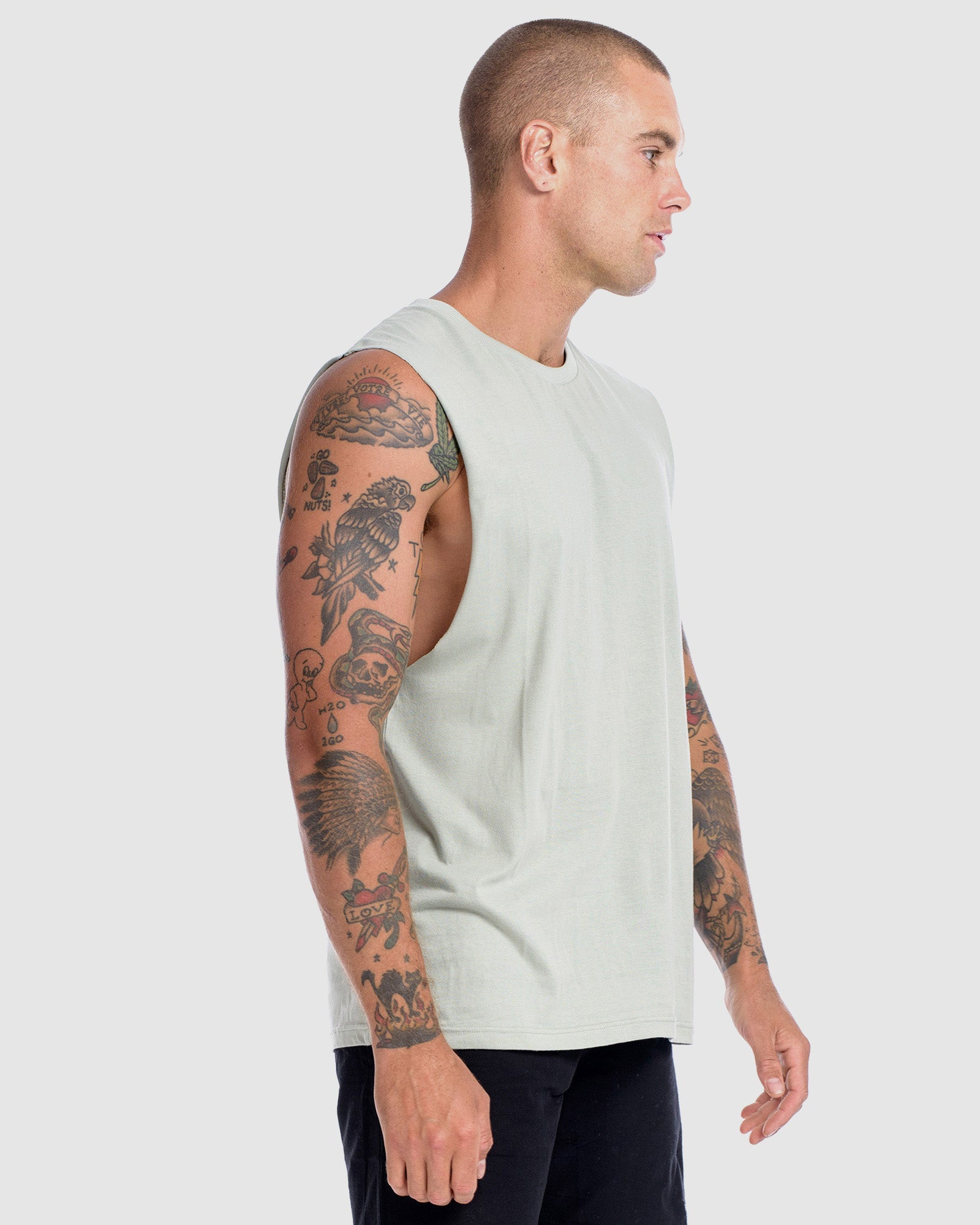 Devoid Premium Tank