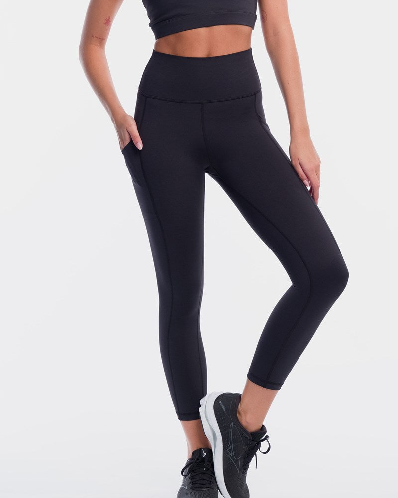 Base 7/8 Pocket Legging