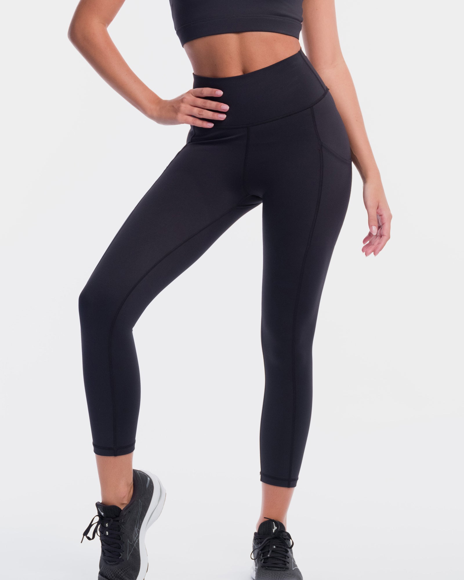 Base 7/8 Pocket Legging