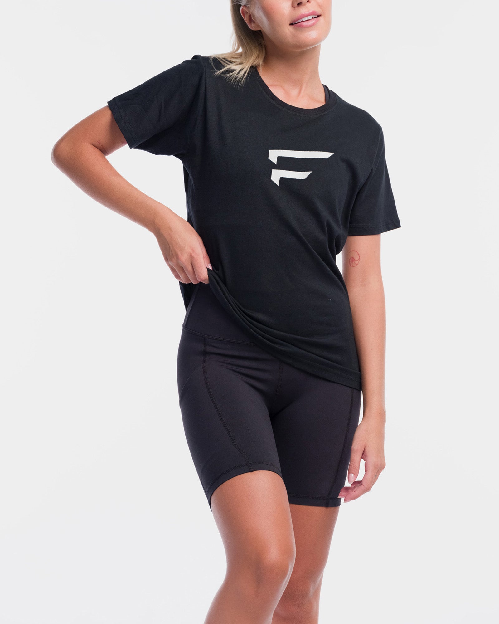 Performance Logo Tee