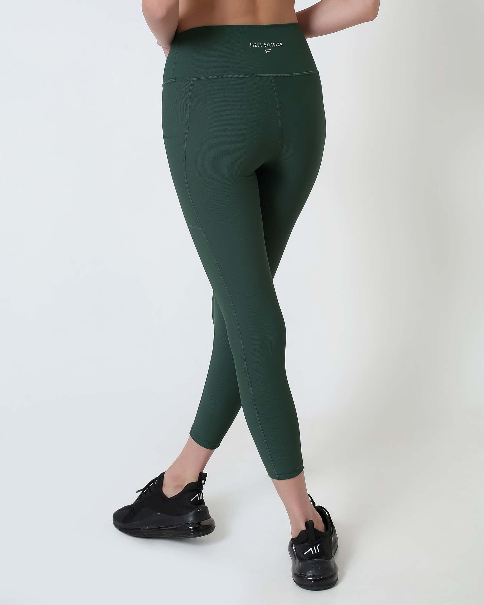 Ribbed Cross Legging