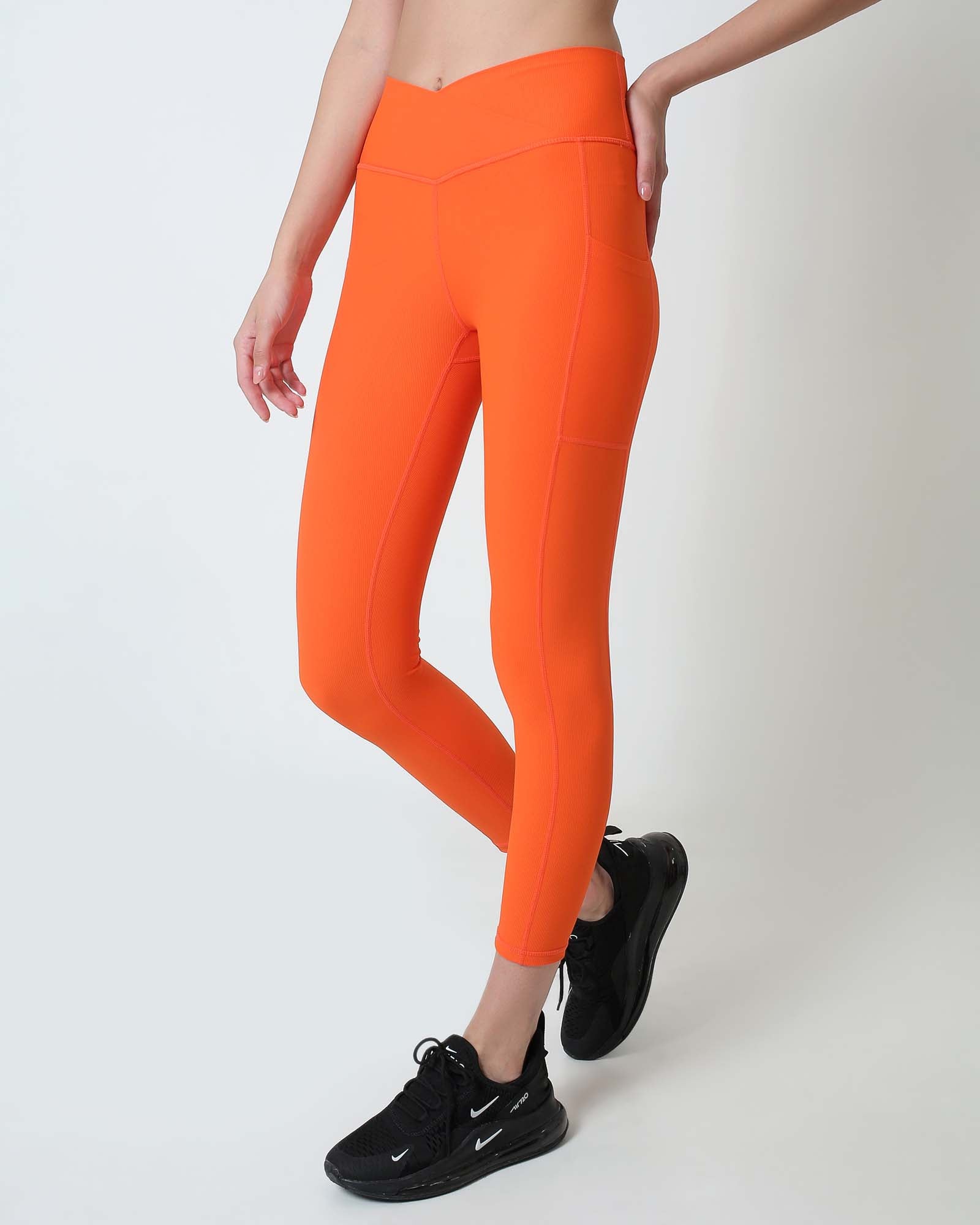 Ribbed Cross Legging