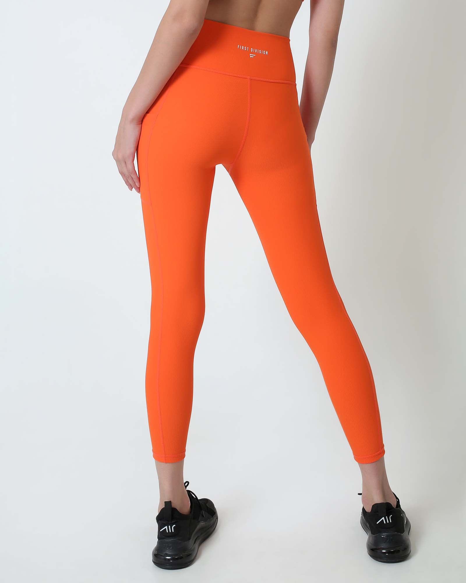 Ribbed Cross Legging