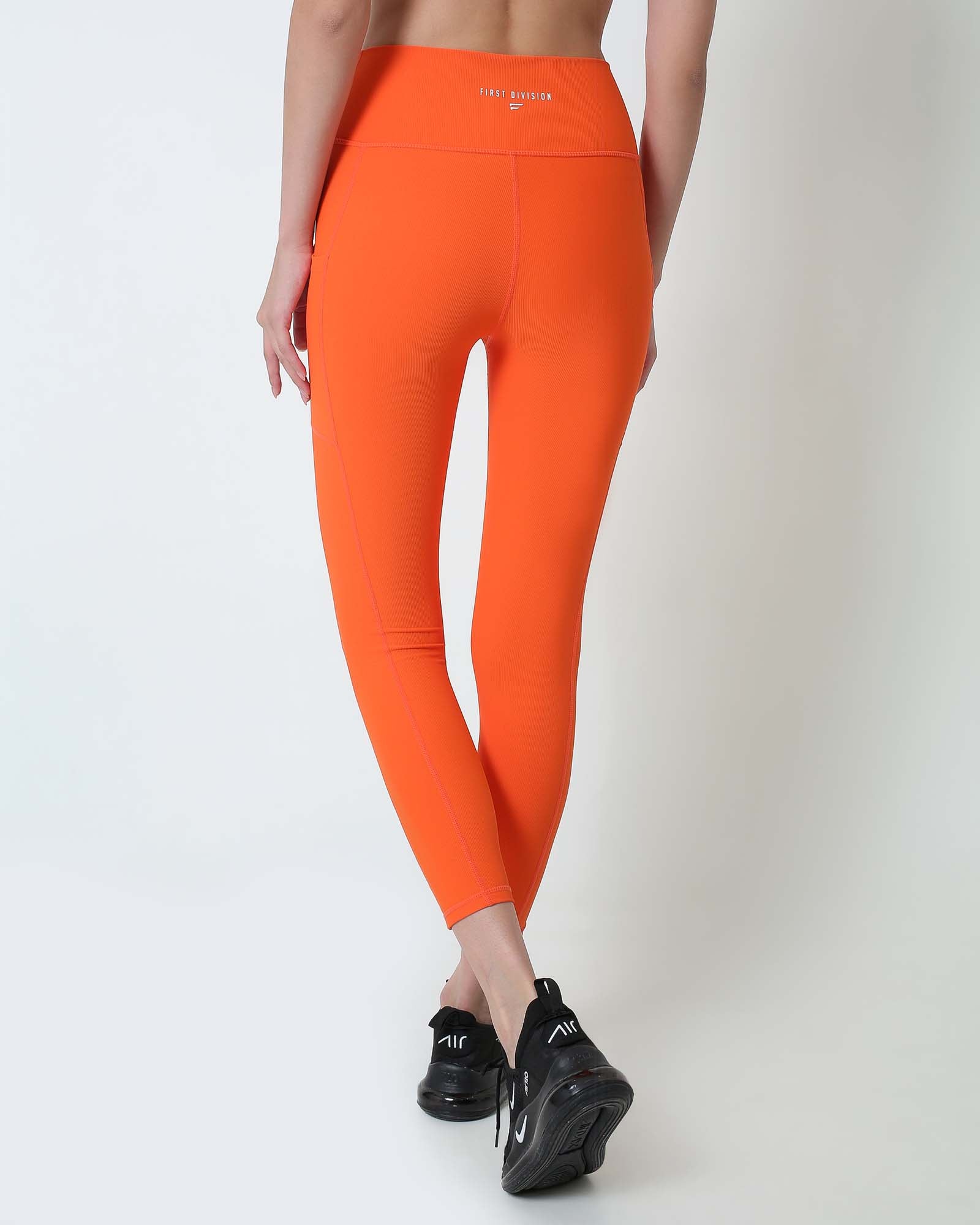 Ribbed Cross Legging