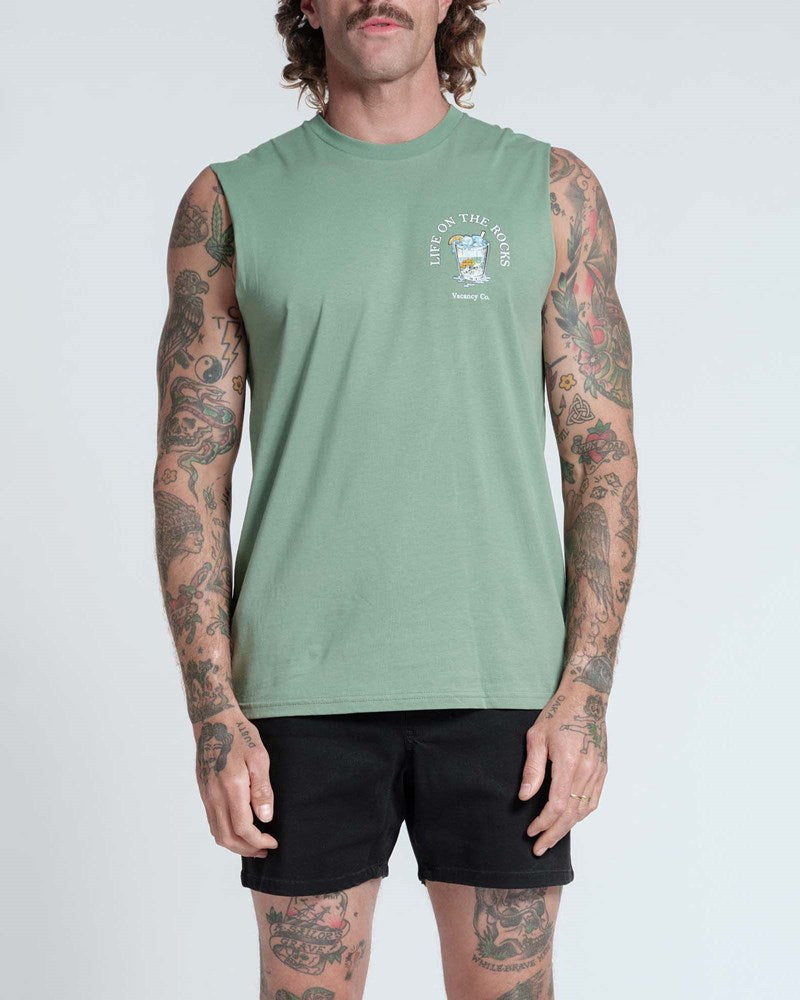 Life on the Rocks Tank