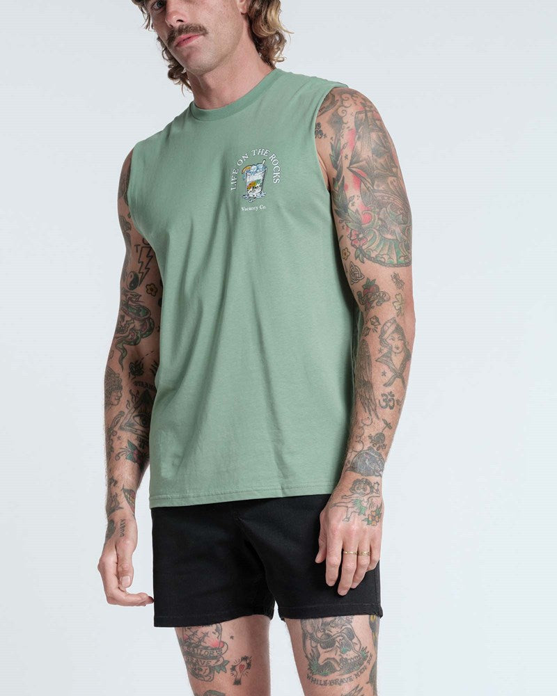 Life on the Rocks Tank