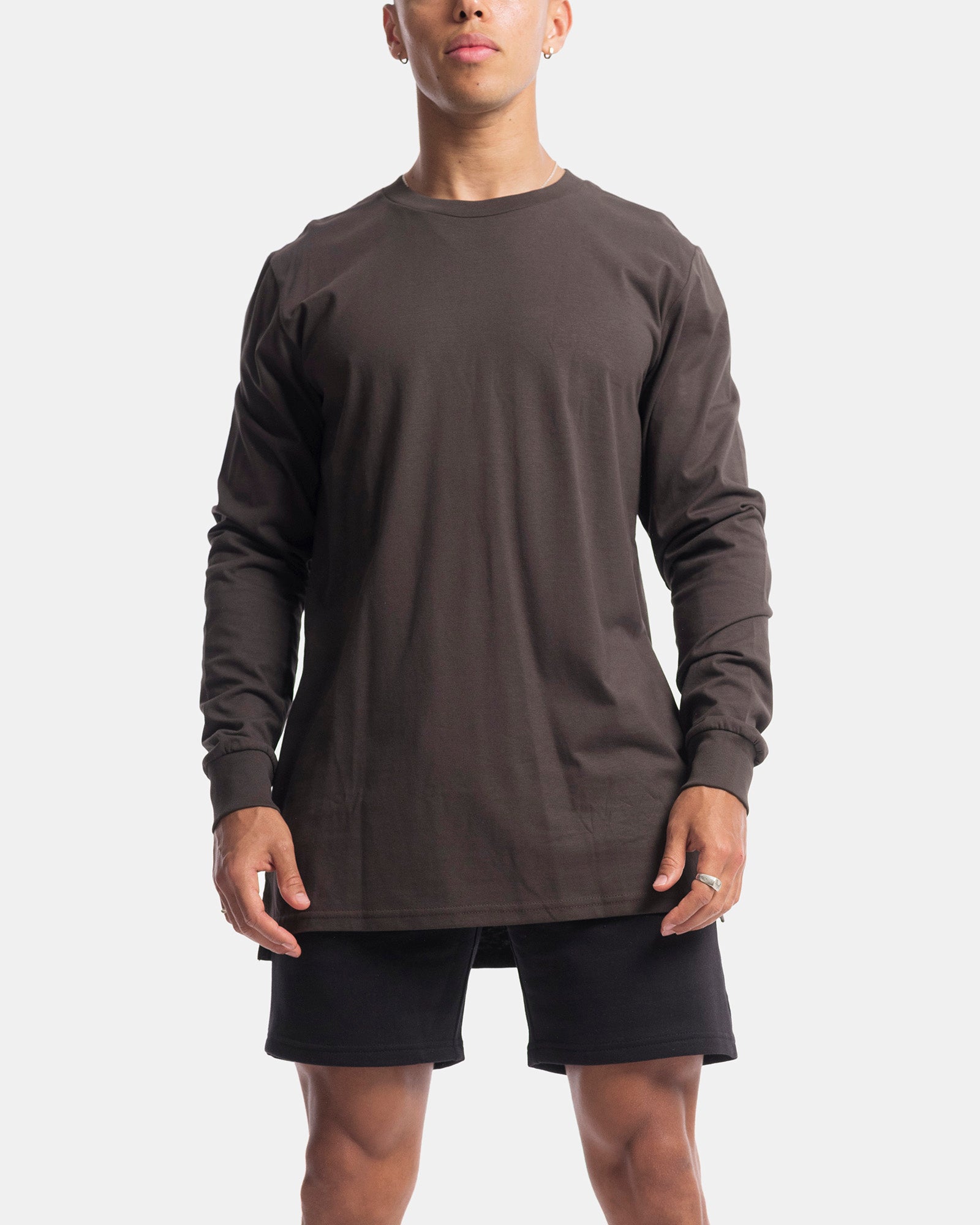 Vacant Long Sleeve Tee