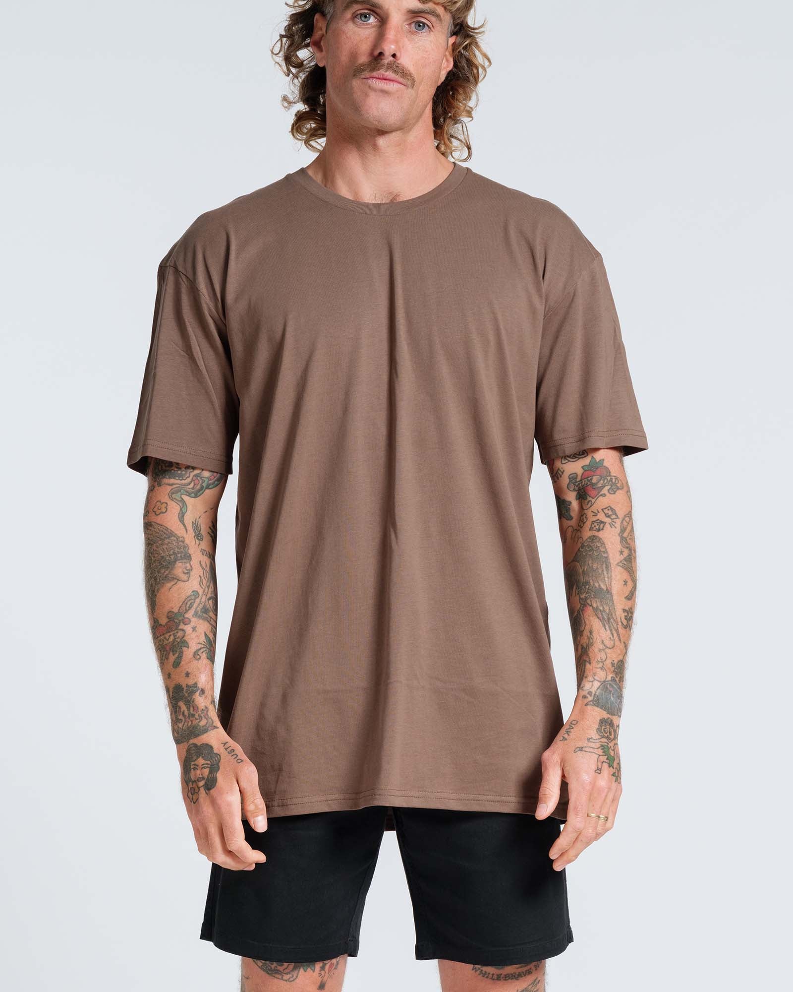 Vacant Tee