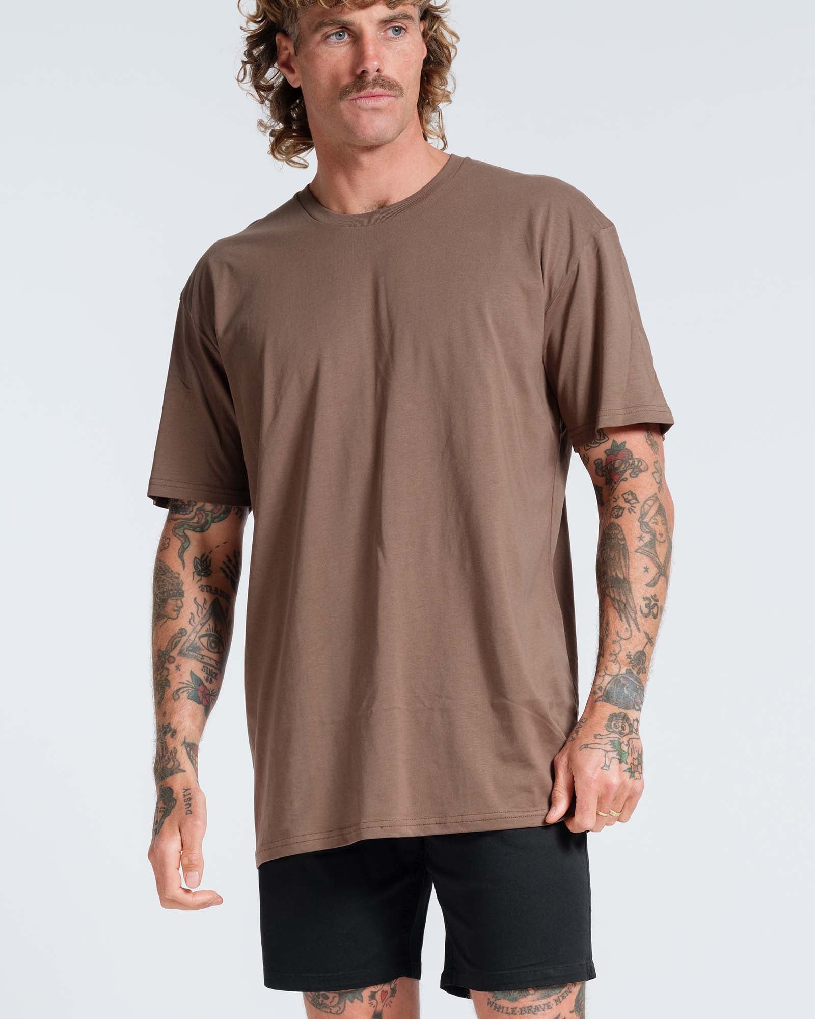 Vacant Tee